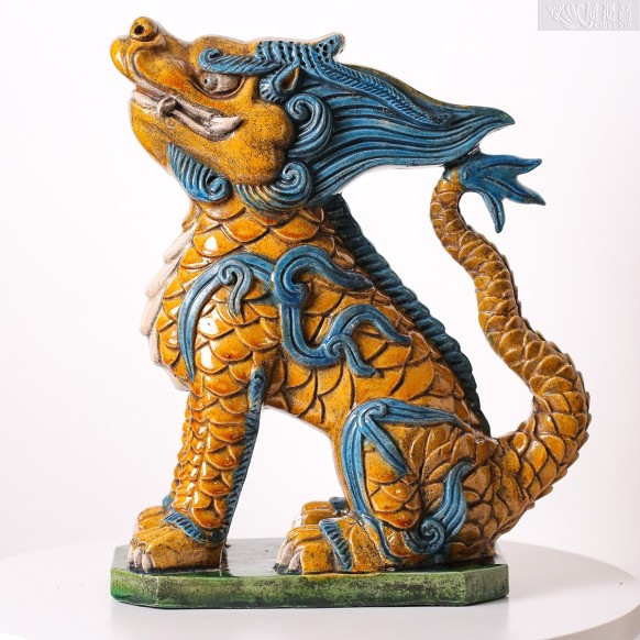 麒麟龍子陶瓷擺件