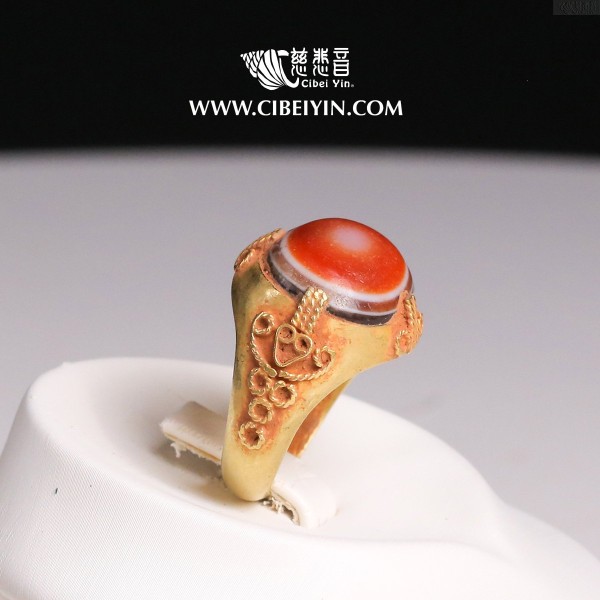 老天珠金戒指-1（天然紅瑪瑙天眼珠) 慈悲音
