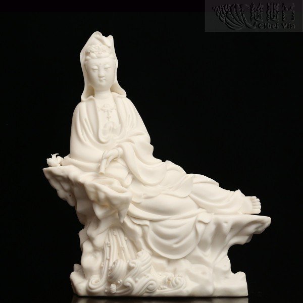  薄胎德化白瓷滴水观音 