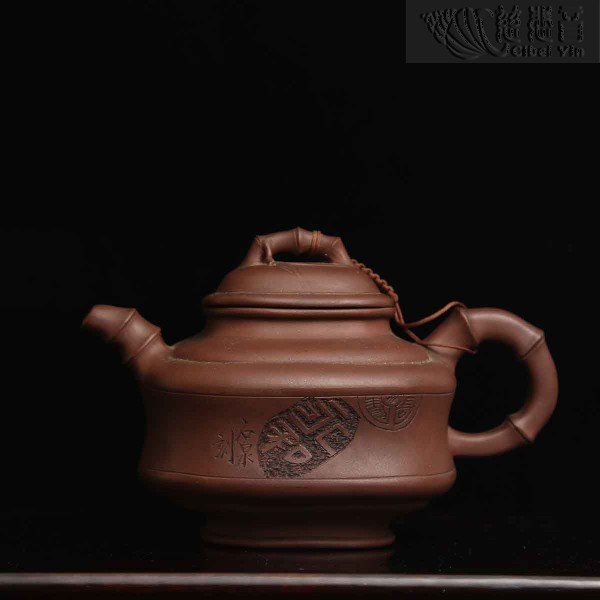 紫砂壶（刻款：谢曼伦制）