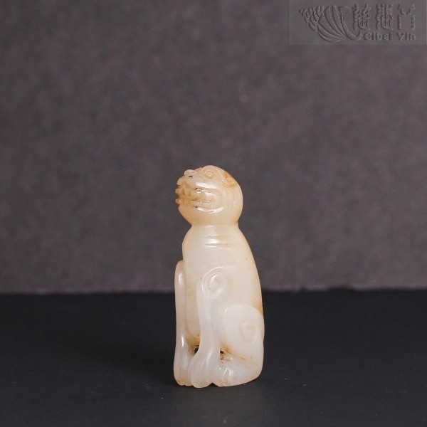 和田玉籽料小摆件-哮天犬