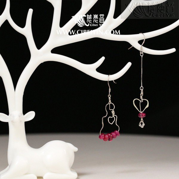 "爱的承诺"红宝石925银耳环