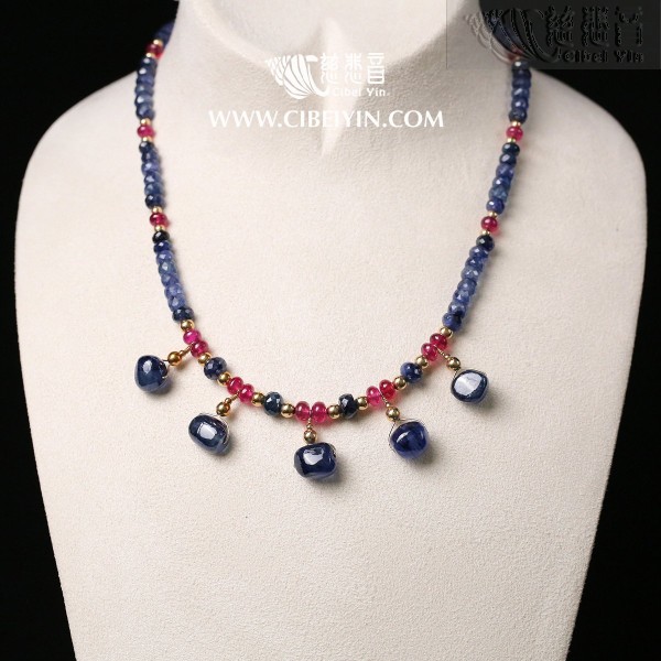 "五福临门"蓝宝石项链