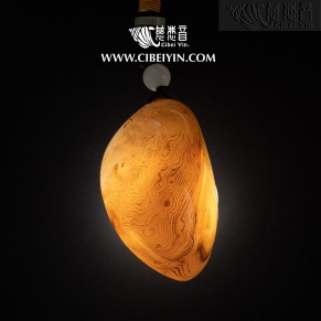 "明月当空"玛瑙手把件(大)-077