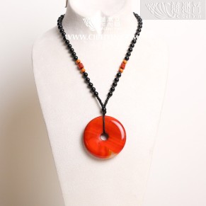 "鸿运当头” 战国红玛瑙平安扣