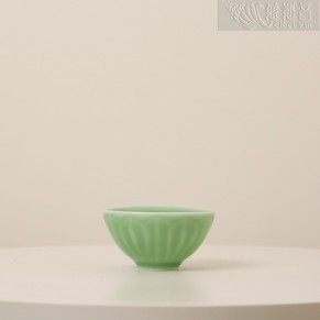 青瓷茶具系列-莲瓣茶杯