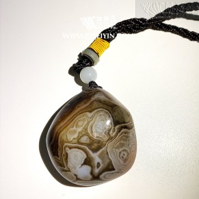 "元宝"玛瑙手把件(小)-018