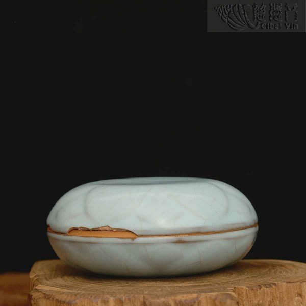 Ru Ware Lotus Jewel Box