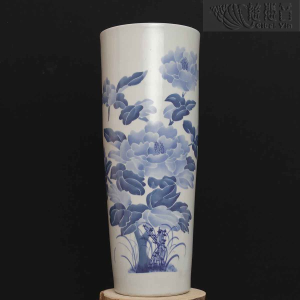 Vase with flowers and china calligraphy in underglaze blue