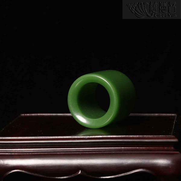 Green Nephrite Thumb ring