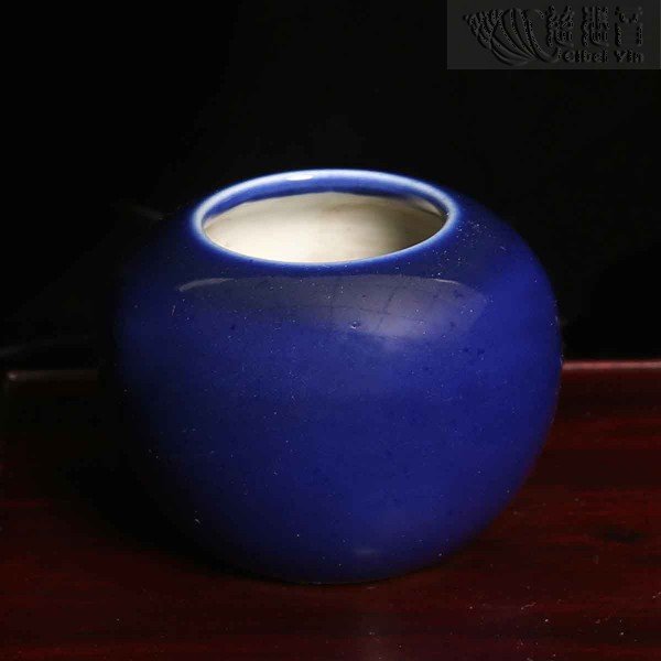 Indigo-glazed Apple  Urn