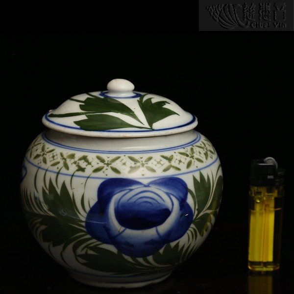 Qing Dynasty  Tea Jar With Underglaze Blue and Green  Floral Patterns (Small)