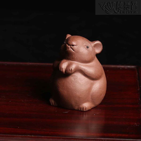 Little mouse purple sand tea pet