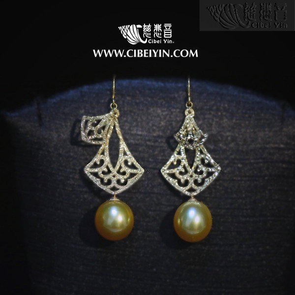 Golden sea pearl 18K earrings-26