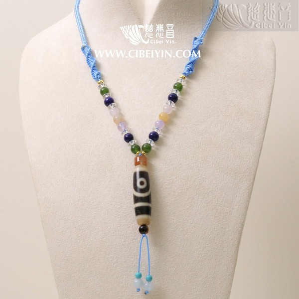 Two-Eyed Dzi Bead Necklace – 38 mm – Random Shipment