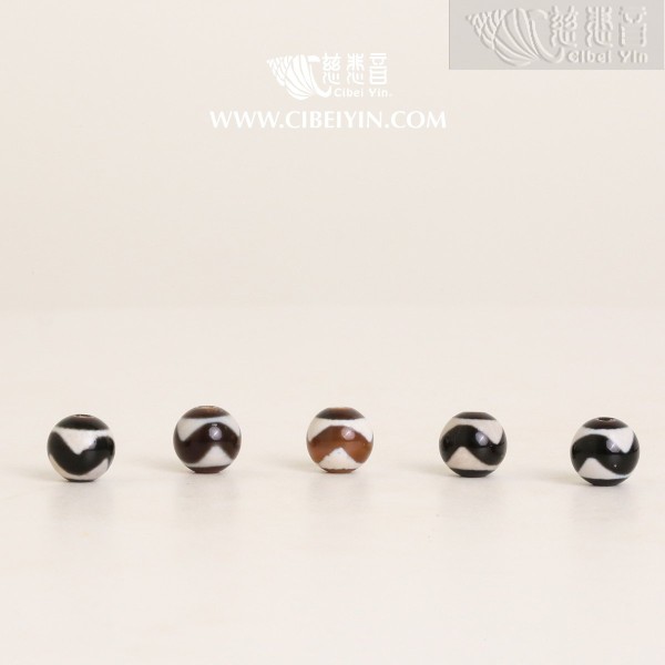 Tiger Tooth Dzi Bead (Round/Black) – 8 mm