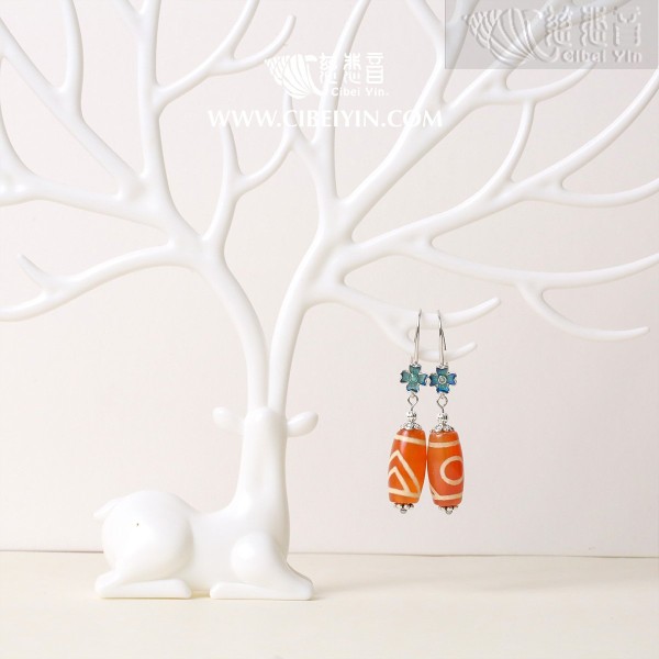 One-Eyed Guardian Dzi Bead Earrings (Red) - Random Shipment