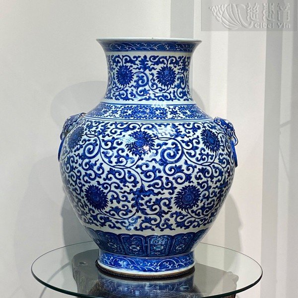 Entwined Lotus Pattern Twin-Beast-Handle Treasure Vase