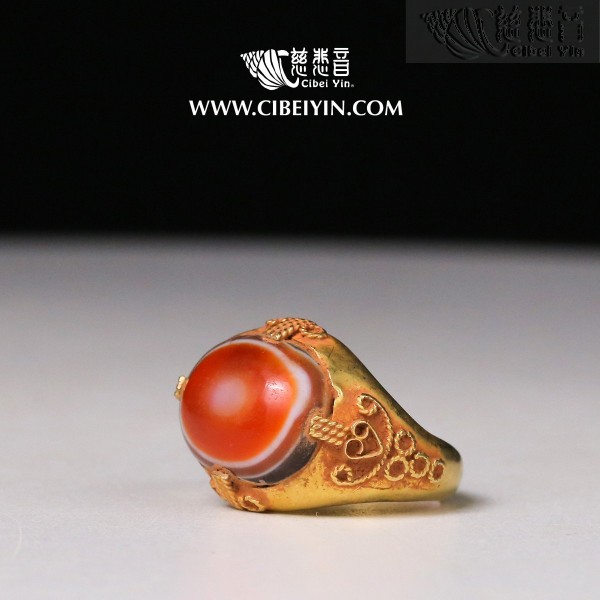 Ancient Dzi Bead Gold Ring-1 (Natural Red Agate Heaven's Eye Dzi Bead)
