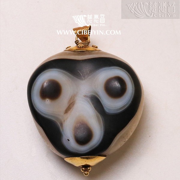 Natural Three-Eyed Dzi Bead King-A