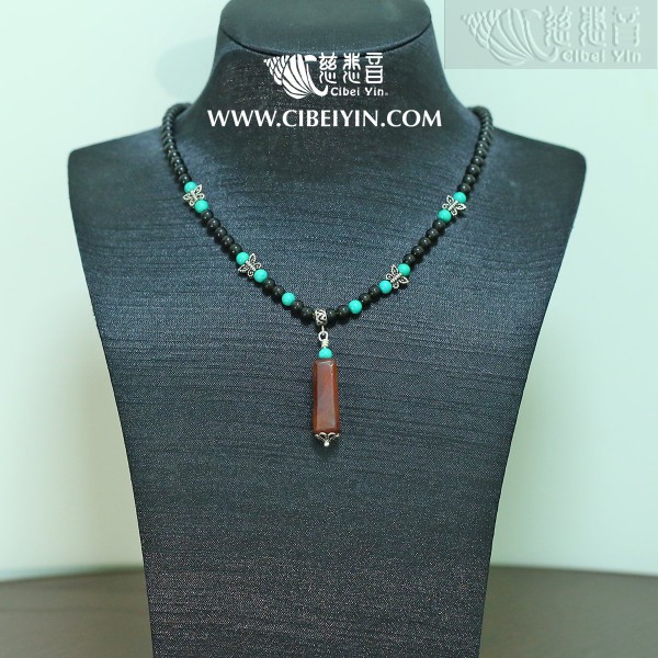 Old Agate Necklace 02-25