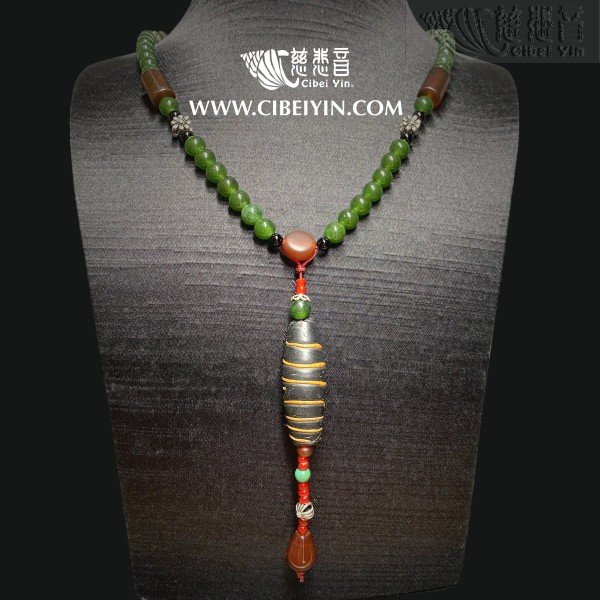 OLD Glazed Crystal Necklace 07-5