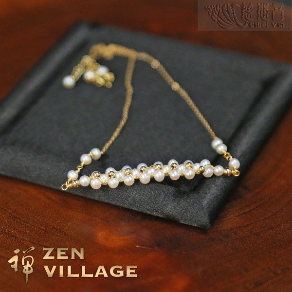 Knitting Pearl  Necklace