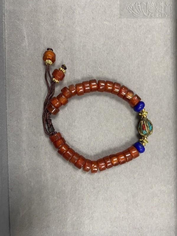 红玛瑙算盘珠手串(不同配飾)