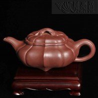 Zisha teapot(Engraving:Shi Xiaoma) 
