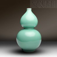 Celadon Gourd-shaped Treasure Vase
