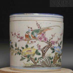 Vase with fencai polychrome decoration with a flowers-of-wealth design