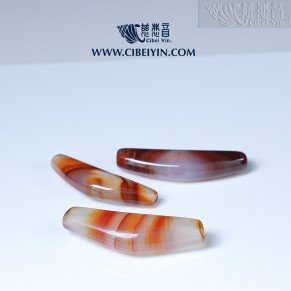 Horn-Shaped Dzi Bead (Natural Sardonyx) - B1