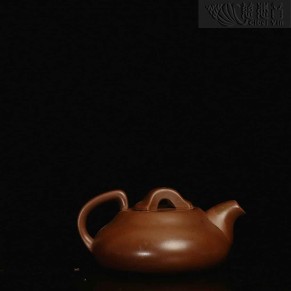 Small Ingot Pressed Hand Pot, Lu Yu, 1989