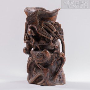 Magpie Climbing Brush Pot