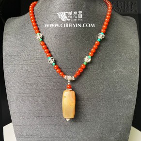 Old Agate Necklace   03-L1