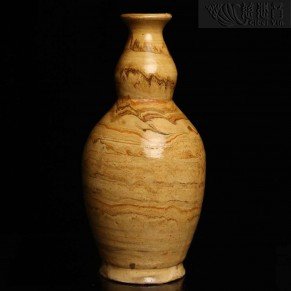 Twisted tire gourd bottle