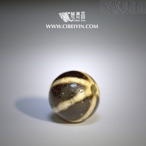 The Six Noble Auspicious Arhats Dzi