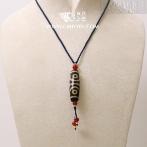 Seven-Eyed Dzi Bead Necklace – 38 mm – Random Shipment