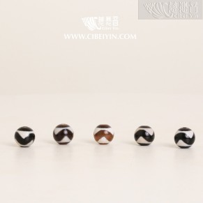 Tiger Tooth Dzi Bead (Round/Black) – 8 mm