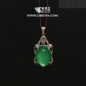 Green Golden Silk Jadeite pendant