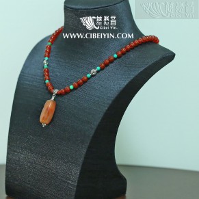 Old Agate Necklace   03-M1