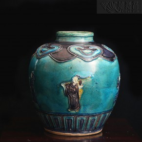 A Porcelain Vase with Blue Glaze