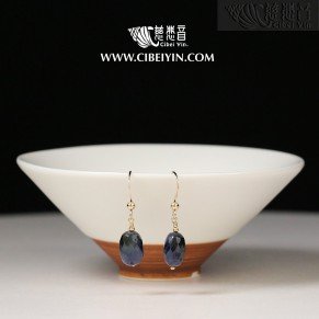  "Thoughtful and smart heart" Fancy sapphire GF earrings