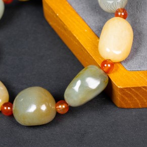 Hetian Jade Natural-Shaped Seed Bracelet(with Red Matching Beads)（L）