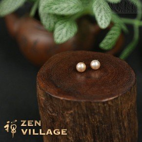 Mauve Freshwater Pearl  Earrings