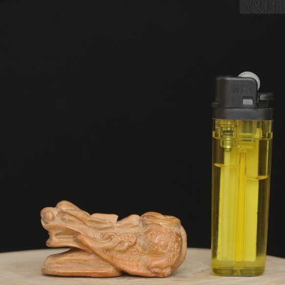 King of woods handheld ornament 302-4