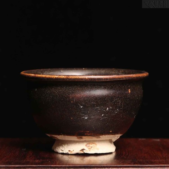 Black glaze tea saucer