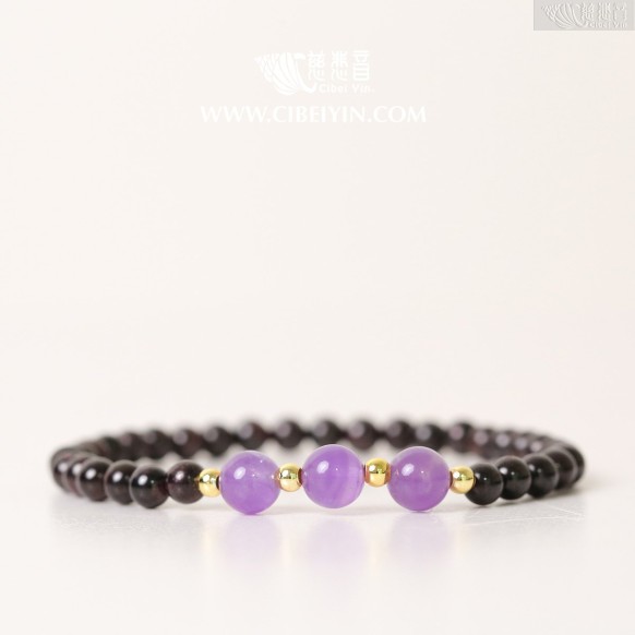"Three Lucky Stars" Garnet and Amethyst Bracelet (Three Beads) - 4mm