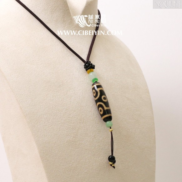 Six-Eyed Dzi Bead Necklace – 38 mm – Random Shipment