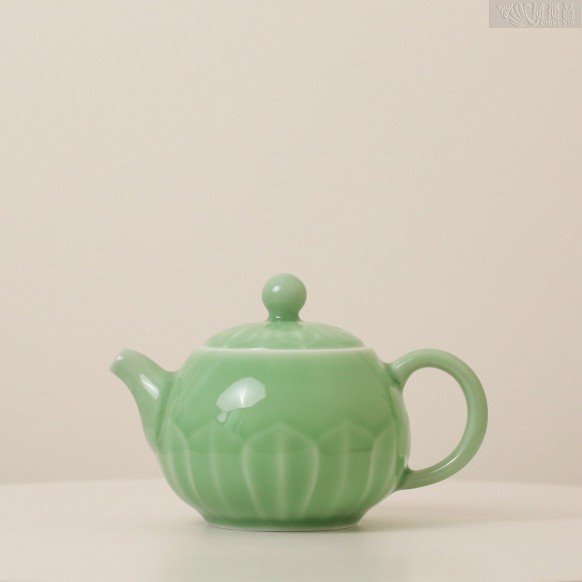 Celadon Teaware Series – Lotus Petal Teapot
